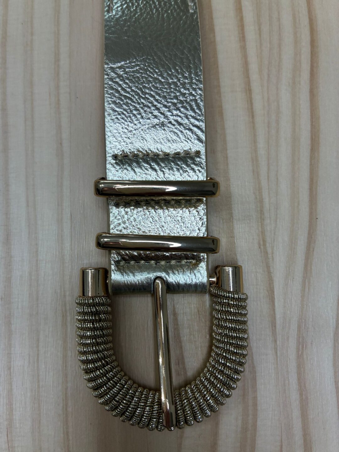 Cinturón elástico dorado - Imagen 3