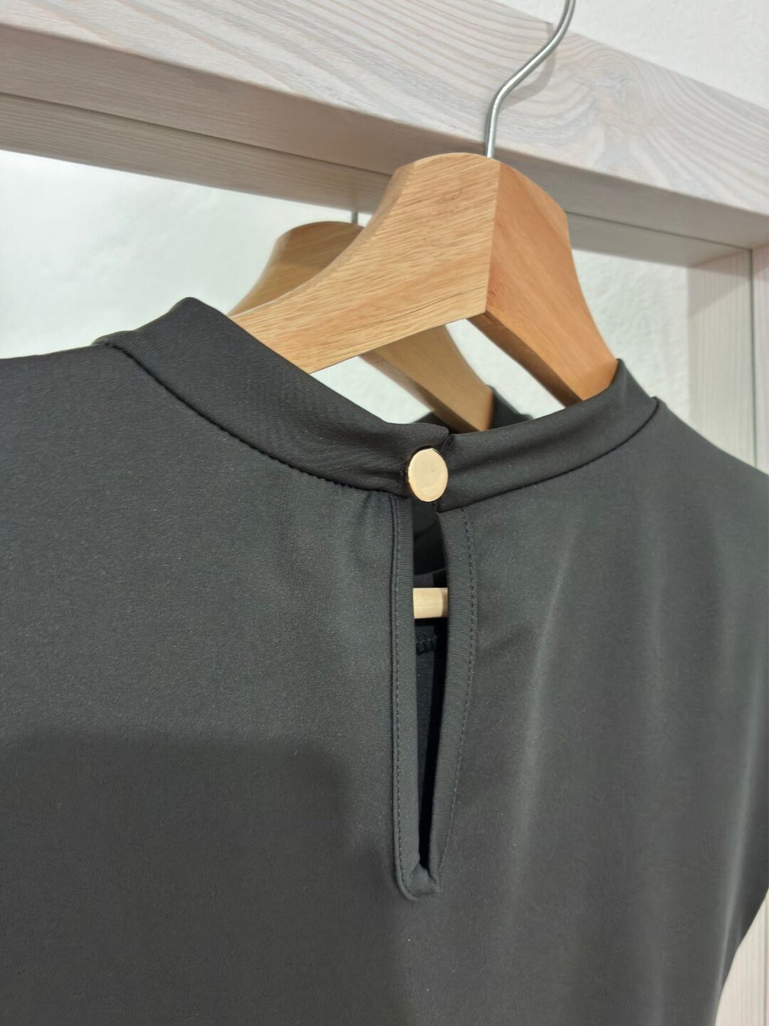 Vestido basic hombreras - Imagen 10