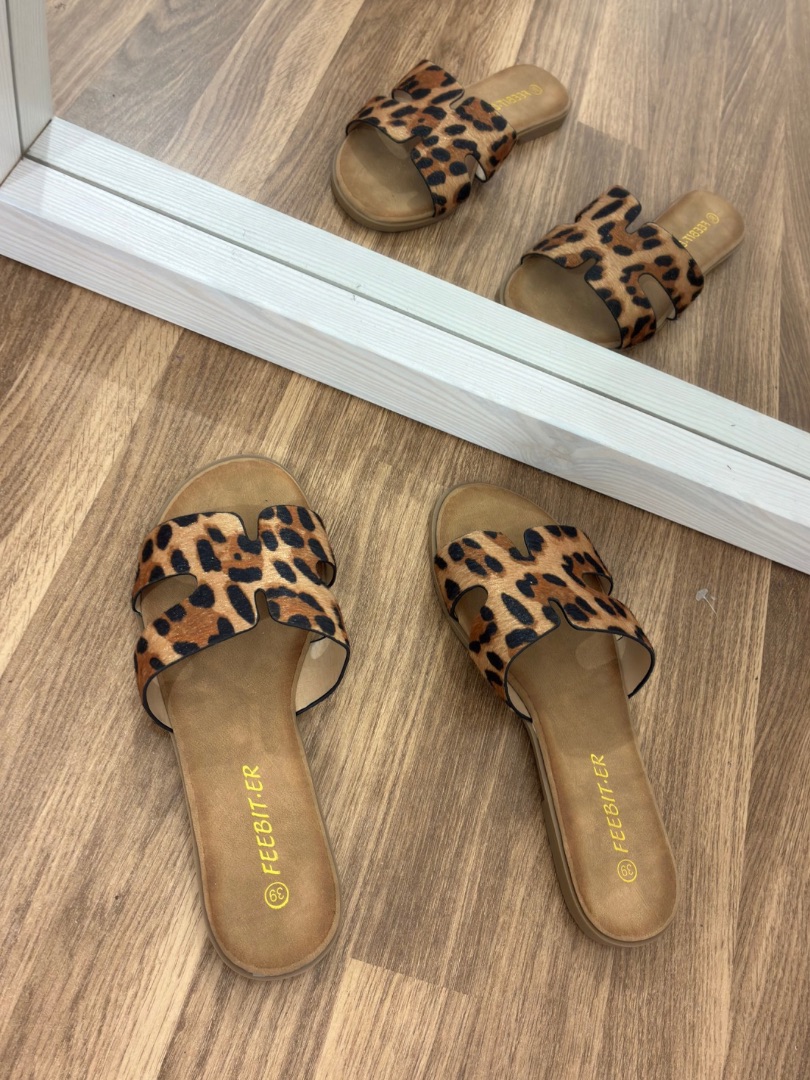 Sandalia pala animal print