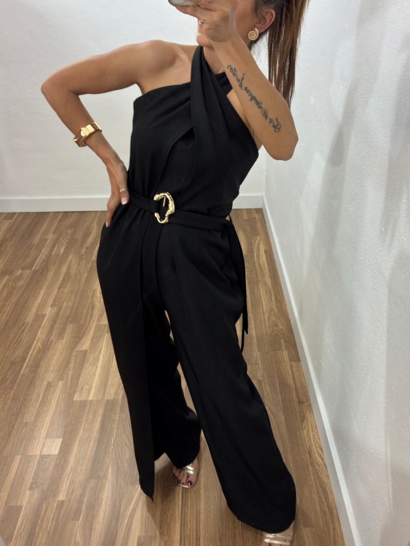 Mono elegance