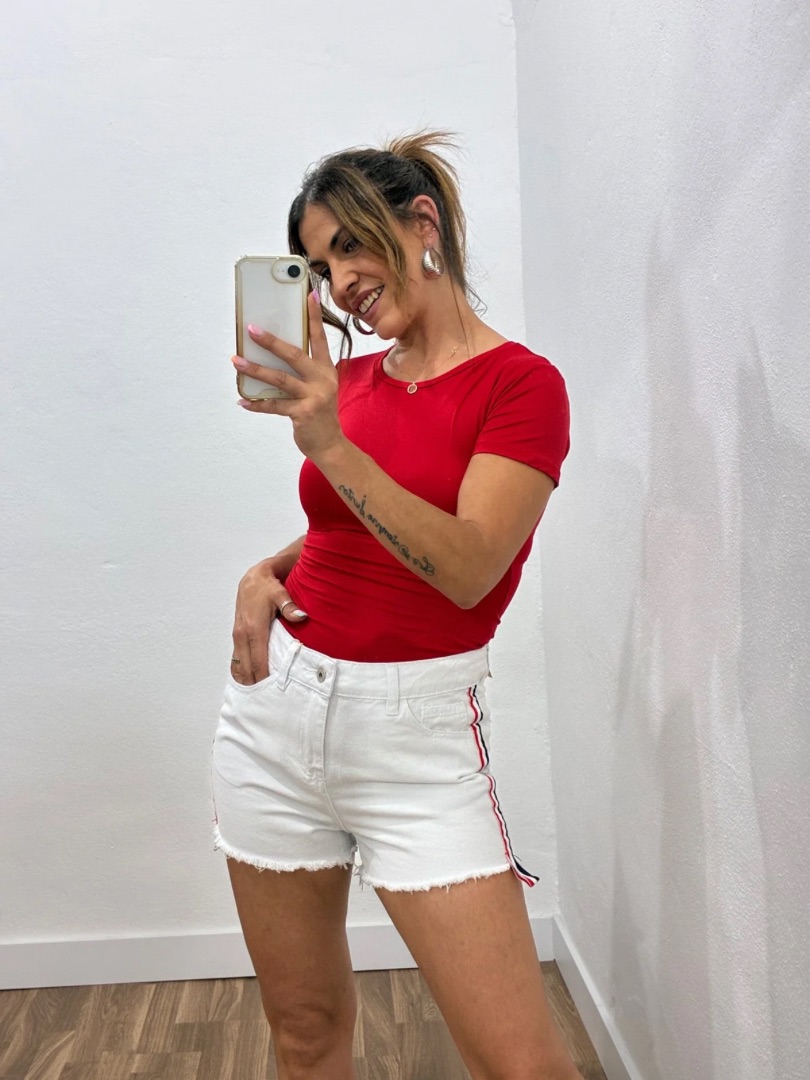 Short Tomy