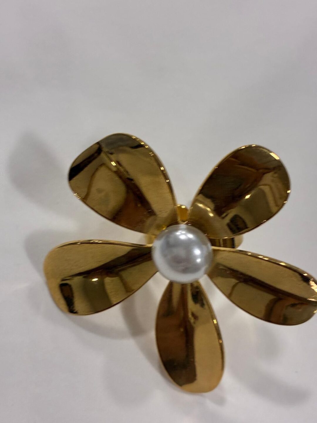 Anillo flor perla